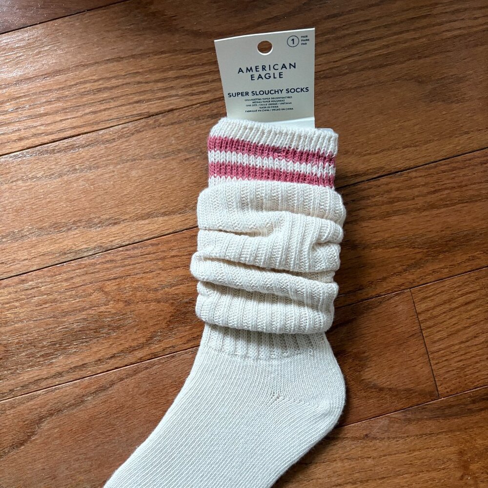 NWT American Eagle Super Slouchy Socks